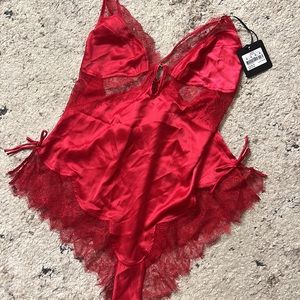 SOLD 🚨DO NOT BUY ❤️Honey Birdette “Amy” Lounge set